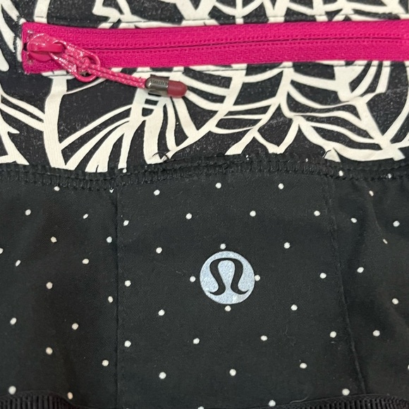 Lululemon Women’s Black Tennis Skirt (8) - Picture 3 of 4